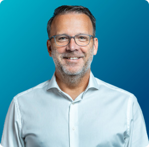 Natalí Gisel Matschuk, Human Resources